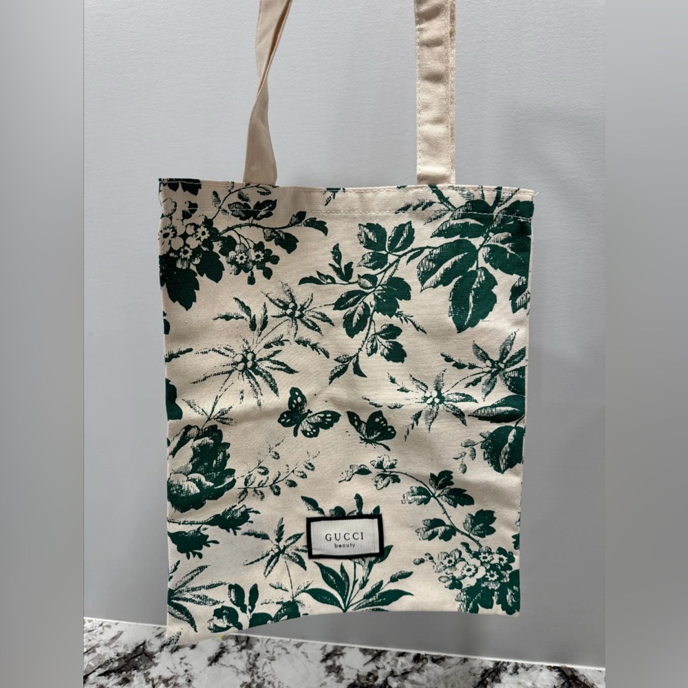 Gucci Beauty Bag New in Packaging